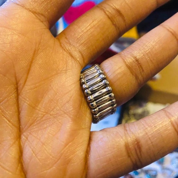 PINK ROSE STRETCHY RING - Picture 2 of 4